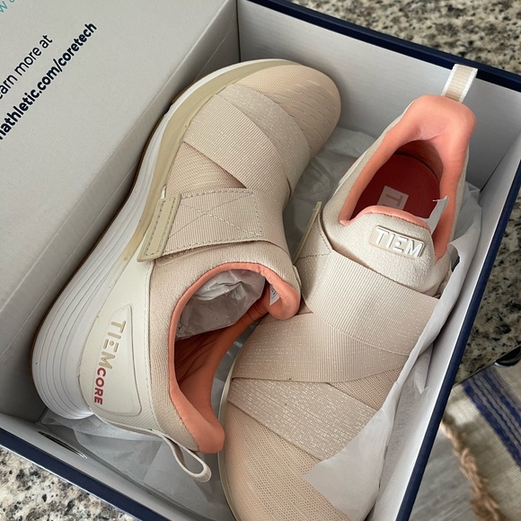 Tiem shoes size 8 - Picture 2 of 2